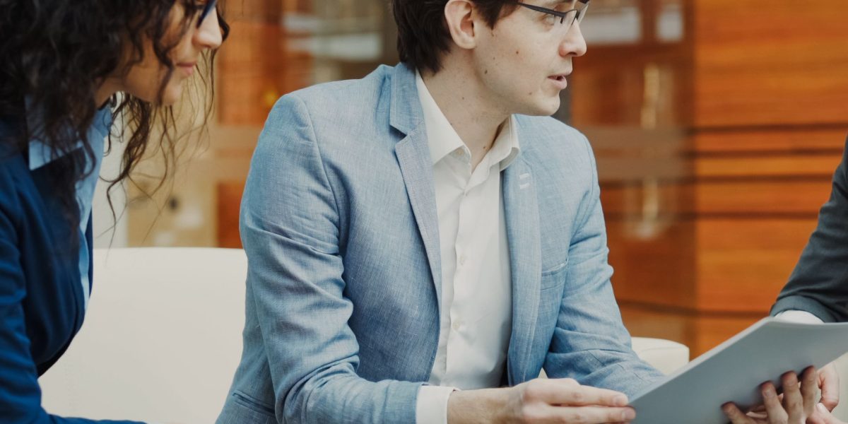A client engaging with a digital platform to view real-time case updates and communicate with their legal team.
