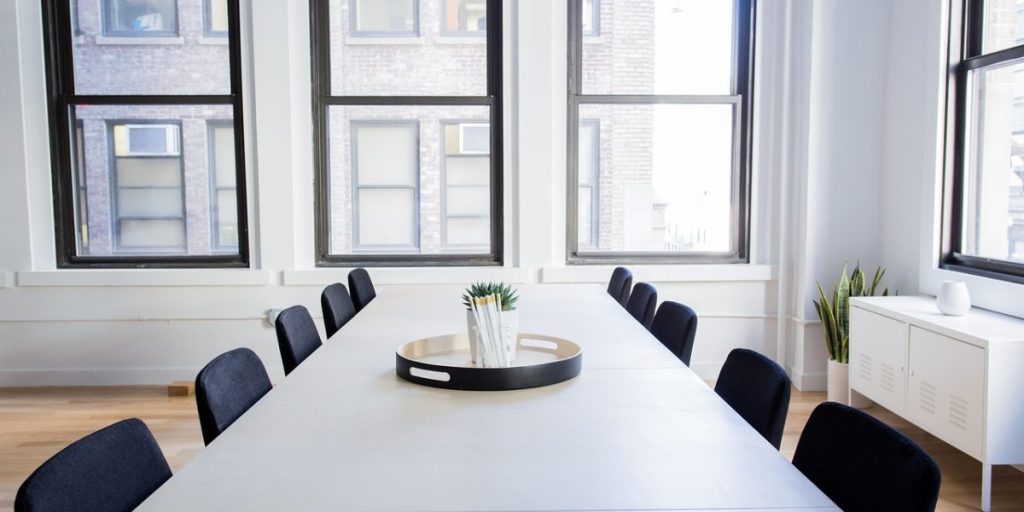 Esquire and Attorney Explained: Crucial Distinctions for Legal Professionals